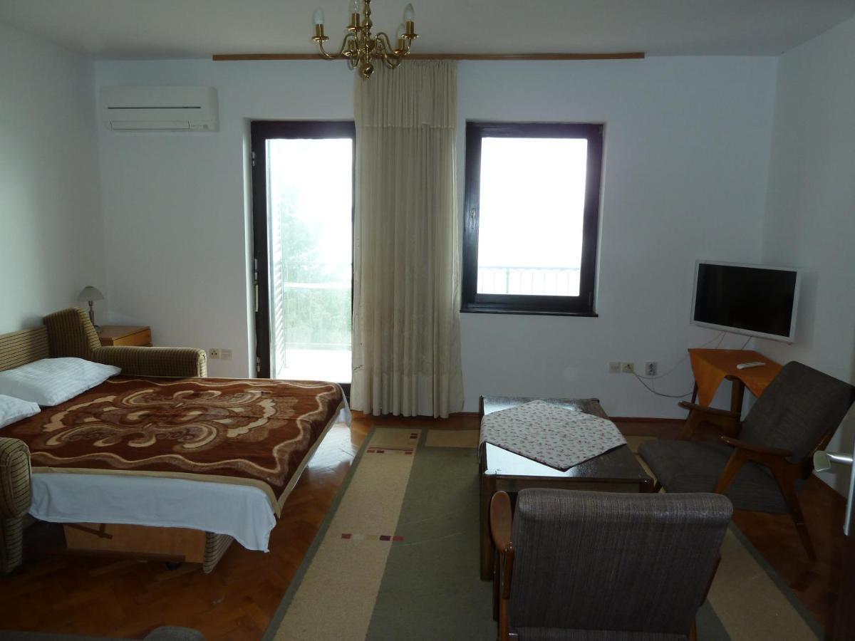 Apartment Nada 1 Jadranovo Ngoại thất bức ảnh